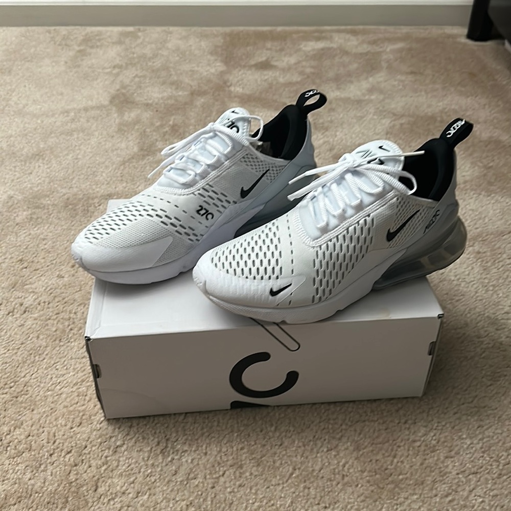 Nike air max 270 white/black size 9